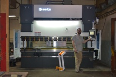 Brake Press 100 ton used to fabricate maple syrup evaporator